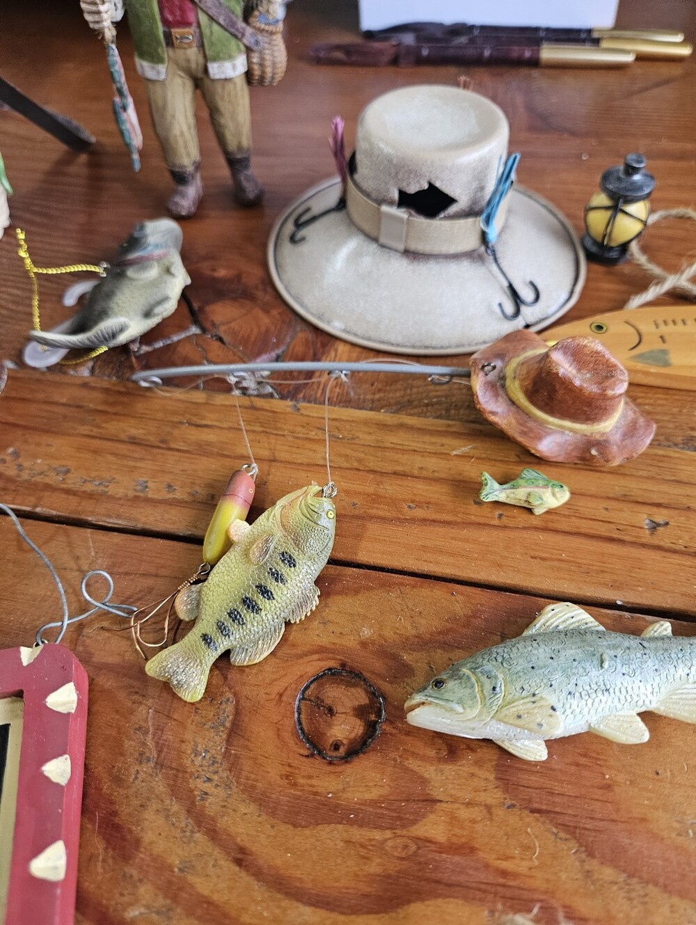 Lot of 17 Lake House Decor Fish Theme Hanging Wall/Shelf